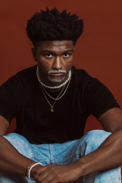 Jak usunąć film z TikToka?