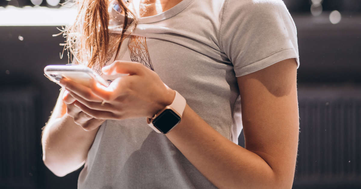 Tapeta na telefon z Myszką Miki – skąd pobrać?