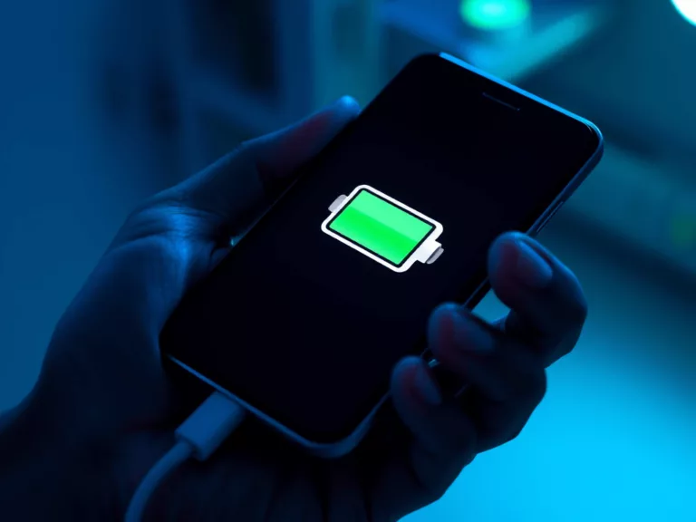 Jak przedłużyć żywotność baterii w smartfonie?